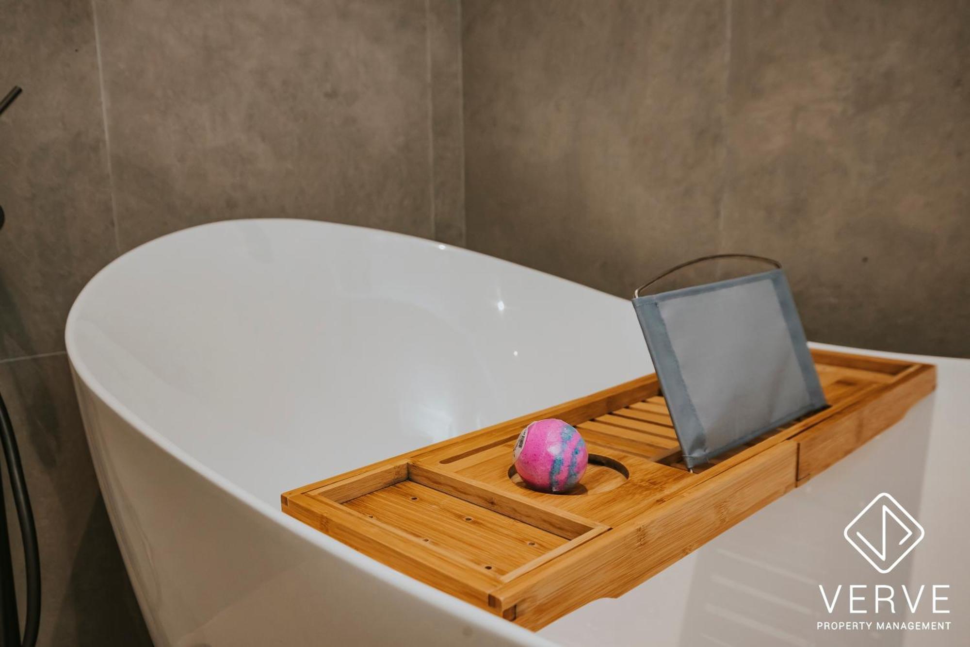 Ipoh Tiga Private Pool Villa 5B3B By Verve Eksteriør bilde